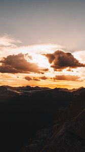 Превью обои горы, облака, небо, закат