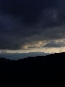 Превью обои горы, облака, ночь, деревья