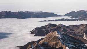 Превью обои горы, облака, снег, вид сверху, рельеф