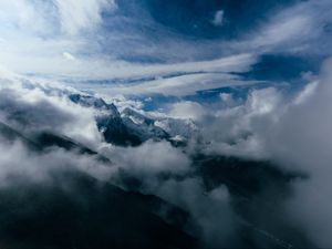Превью обои горы, облака, заснеженный