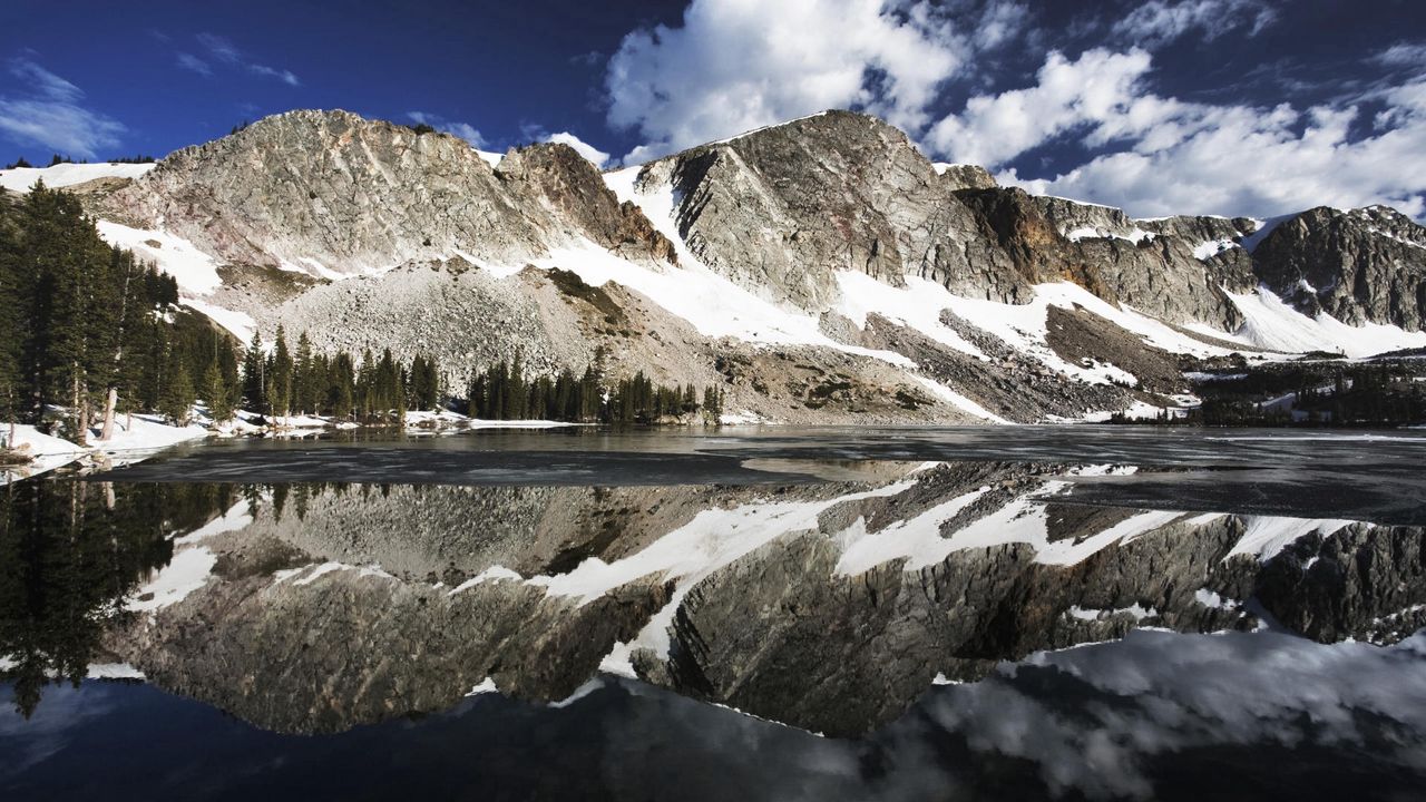 Обои горы, отражение, снег, озеро, поверхность