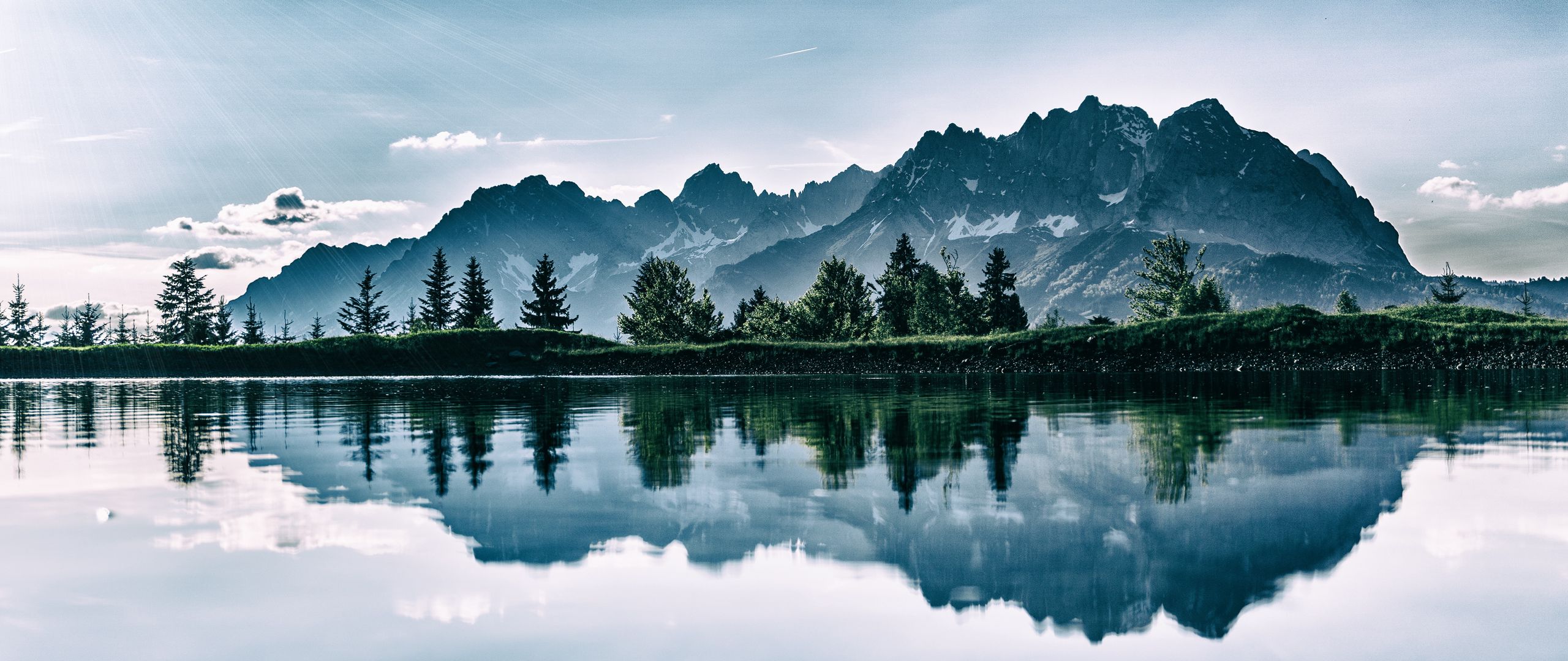 2560x1080 горы, озеро, фотошоп, отражение обои два монитора 1080p.