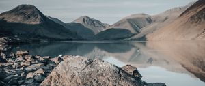 Превью обои горы, озеро, камни, пейзаж