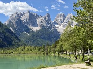 Превью обои горы, озеро, лес, деревья, вода, природа