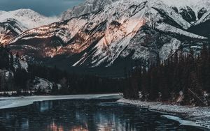 Превью обои горы, озеро, заснеженный, снег, джаспер, канада