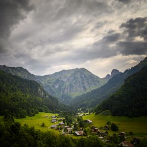 Превью обои горы, поселок, лес, природа