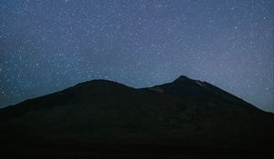 Превью обои горы, силуэты, звезды, ночь, темный