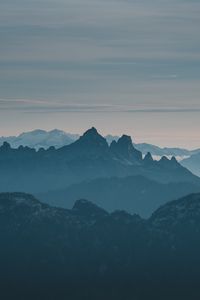 Превью обои горы, скалы, вершины, даль, туман