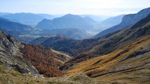 Превью обои горы, склон, деревья, лес, природа