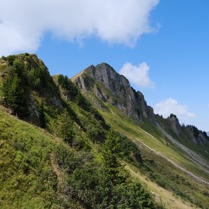 Превью обои горы, склон, трава, облака