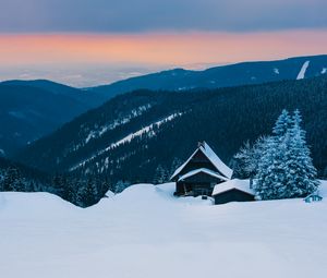 Превью обои горы, снег, домик, зима, хижина, альпы