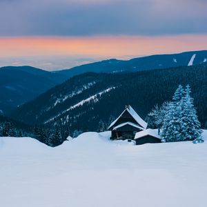 Превью обои горы, снег, домик, зима, хижина, альпы