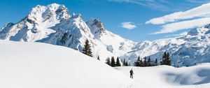 Превью обои горы, снег, лыжник, дорожка, заснеженный