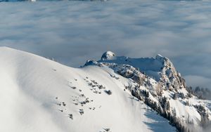 Превью обои горы, снег, облака, зима, пейзаж, вид сверху