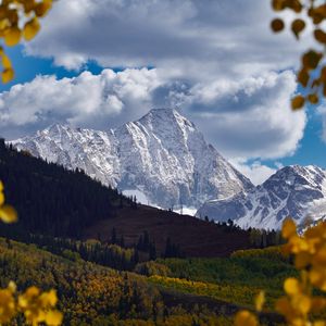 Превью обои горы, снег, облака, деревья, пейзаж