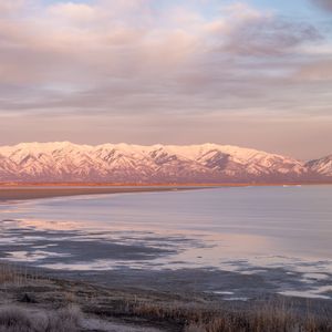 Превью обои горы, снег, озеро, пейзаж, природа