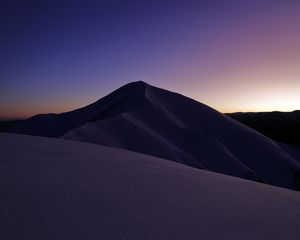 Превью обои горы, снег, сумерки, пейзаж