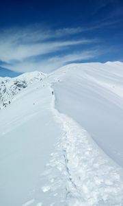 Превью обои горы, снег, вершины, след