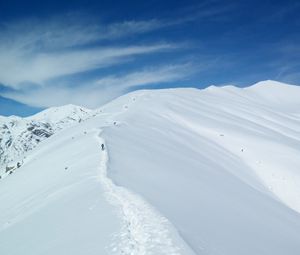 Превью обои горы, снег, вершины, след