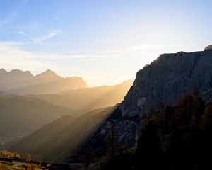 Превью обои горы, солнечный свет, рассвет, природа