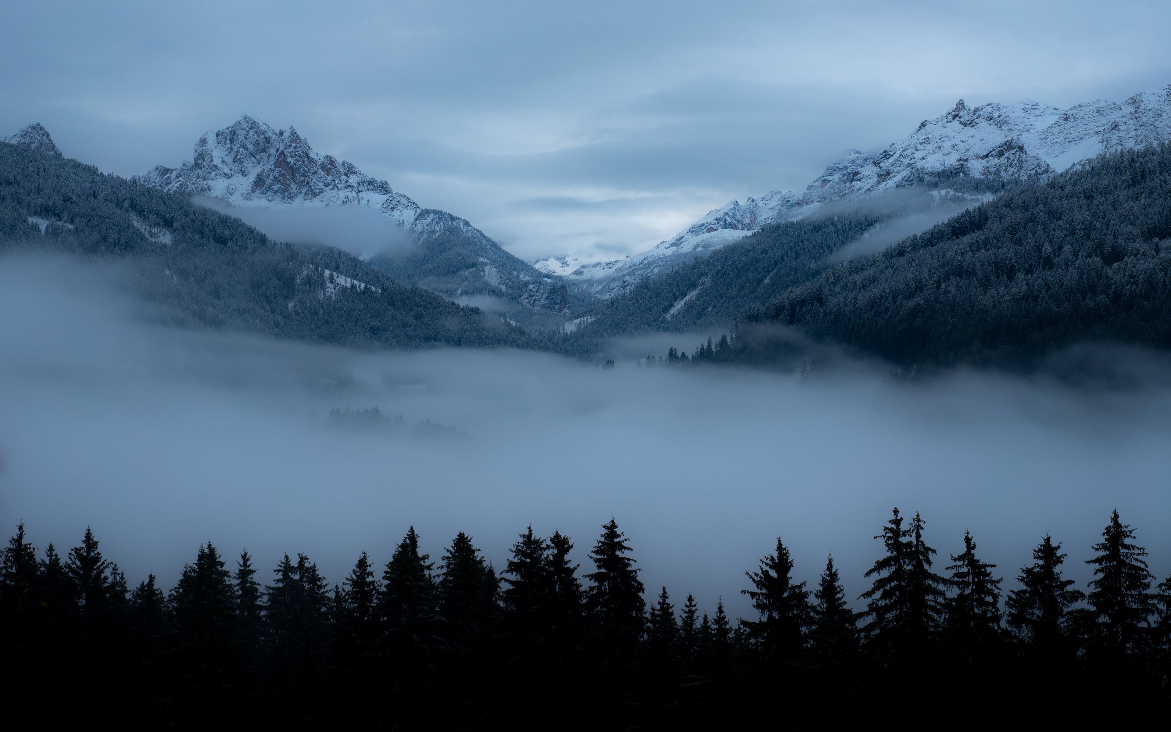 Горы в тумане HD