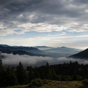 Превью обои горы, туман, деревья, природа