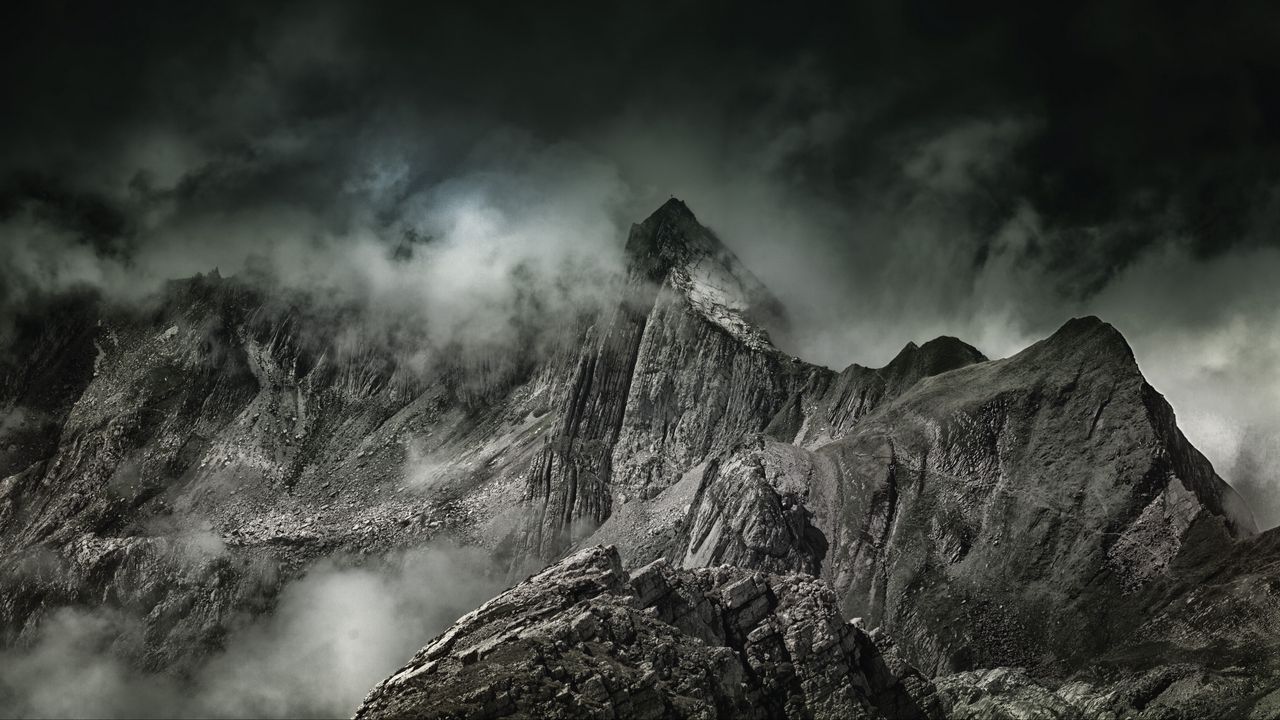 Обои горы, туман, вершина