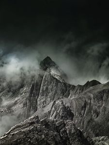 Превью обои горы, туман, вершина