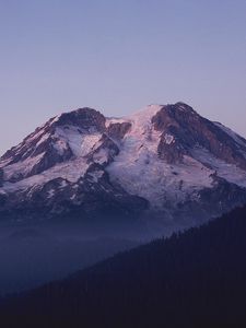 Превью обои горы, вершина, луна, снег, облака, высота