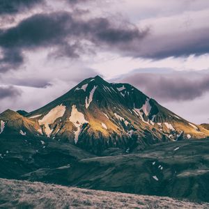 Превью обои горы, вершина, облака