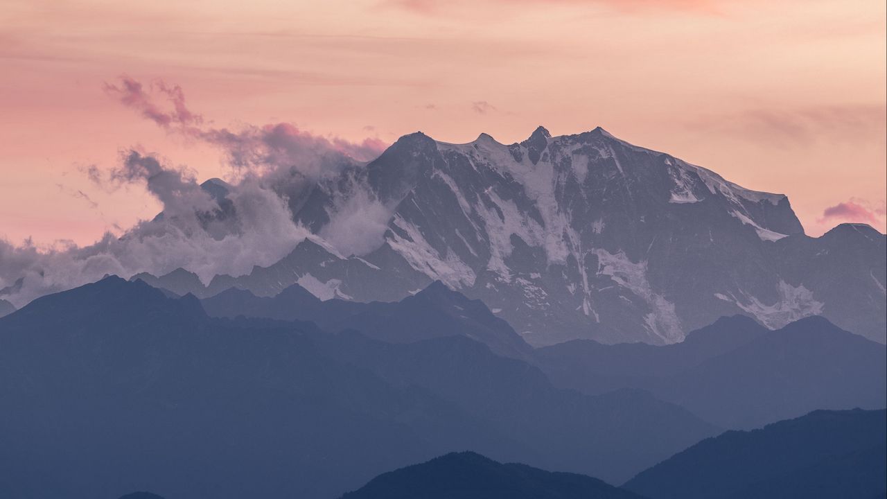 Обои горы, вершина, облака, туман, монте-роза, церматт, швейцария