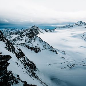 Превью обои горы, вершина, снежный, снег, скалы