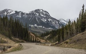 Превью обои горы, вершины, дорога, лес, заснеженный