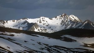 Превью обои горы, вершины, снег, зима, пейзаж, природа