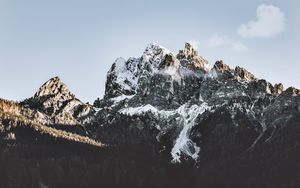 Превью обои горы, вершины, заснеженный, скалы, пейзаж