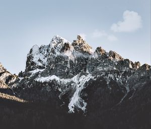 Превью обои горы, вершины, заснеженный, скалы, пейзаж