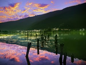 Превью обои горы, вода, облака, водоросли