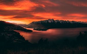 Превью обои горы, закат, озеро, небо, огненный, новая зеландия