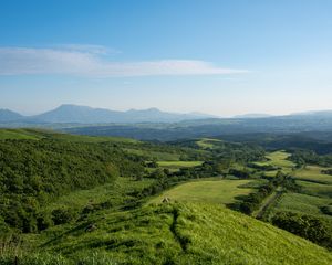 Превью обои горы, зелень, вид, пейзаж