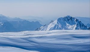 Превью обои горы, зима, снег, вершина, туризм