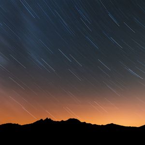 Превью обои горы, звездное небо, ночь, очертания, темный, длинная выдержка