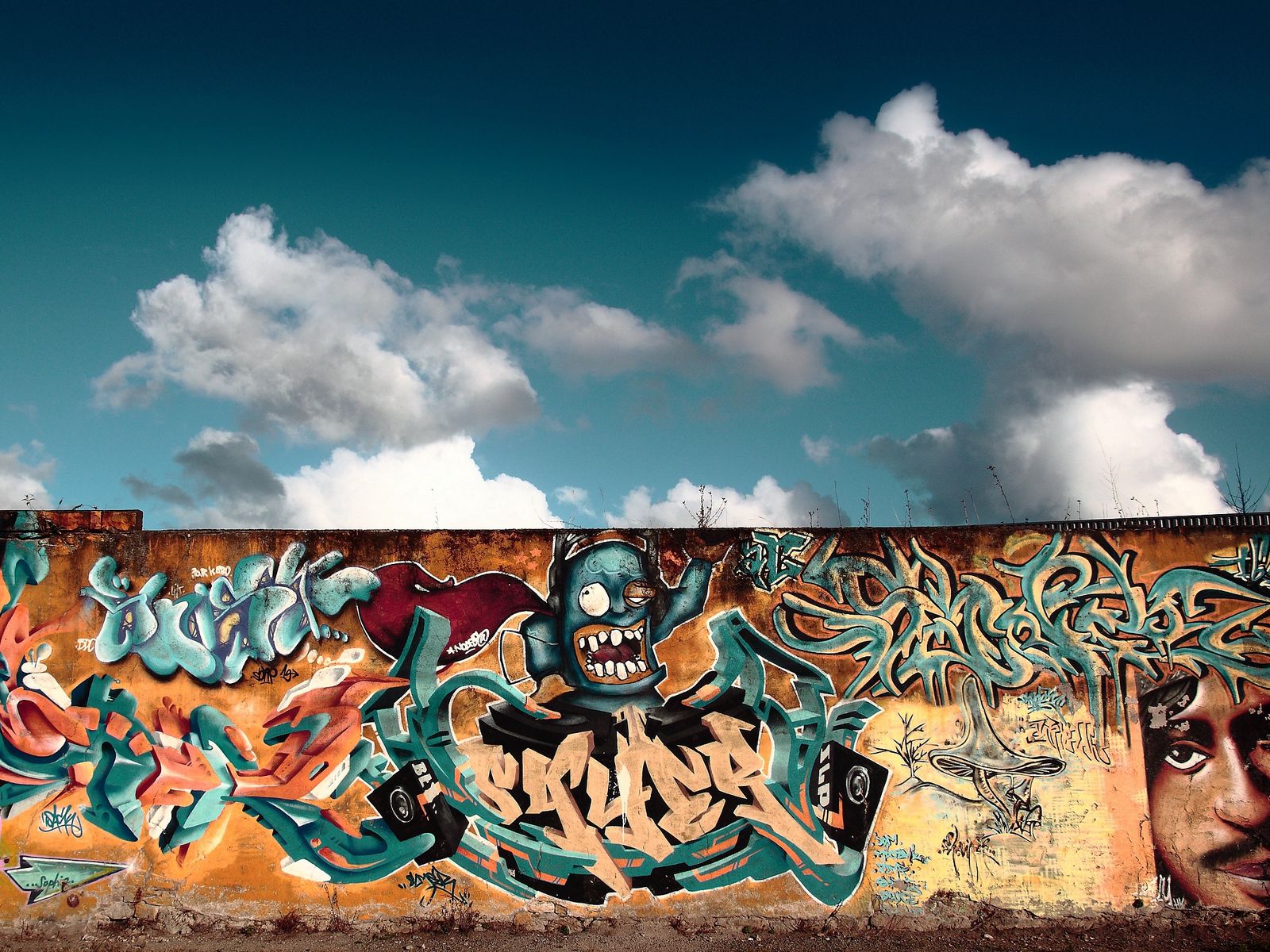 Граффити облака