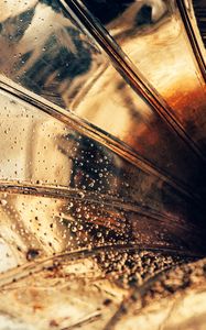 Превью обои граммофон, труба, металл, капли