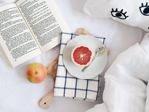Превью обои грейпфрут, книга, эстетика, белый
