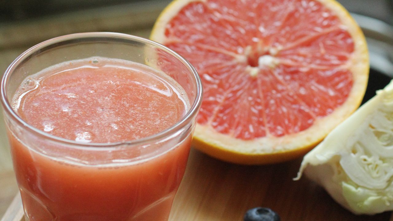Обои грейпфрут, сок, смузи, фрукт, свежий, стакан