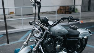 Превью обои harley davidson, байк, мотоцикл, вид спереди, фара