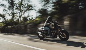 Превью обои harley-davidson, мотоцикл, байк, байкер, дорога, скорость