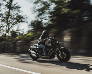 Превью обои harley-davidson, мотоцикл, байк, байкер, дорога, скорость