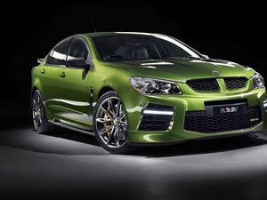 Превью обои holden, commodore, hsv, gen-f2, зеленый, вид сбоку