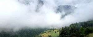 Превью обои холм, горы, деревья, туман, облака, пейзаж